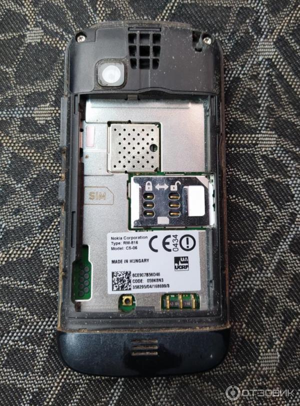 Смартфон Nokia C5-06 фото