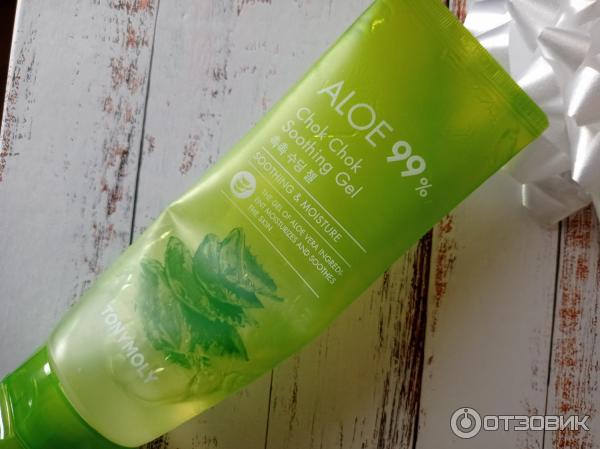 Гель для лица и тела Tony Moly Aloe 99% Chok Chok Soothing Gel фото