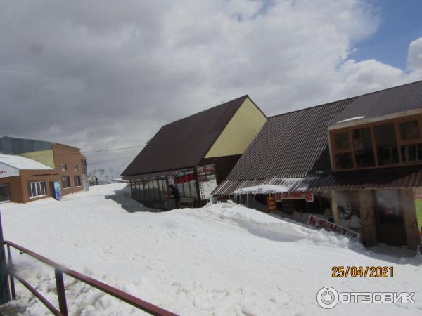 Канатная дорога в пос. Домбай (Россия, Карачаево-Черкессия) фото