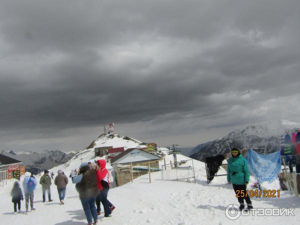 Канатная дорога в пос. Домбай (Россия, Карачаево-Черкессия) фото