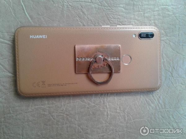 Смартфон Huawei Y6 2019 фото