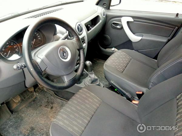 Рено Renault Logan 1.4 фото