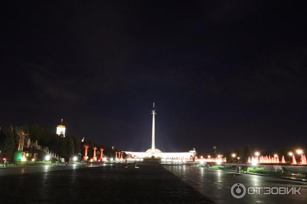 Погода с 8 на 9 мая ночью. Парк Победы Москва ночью. Парк Победы Бишкек ночью. Парк Победы ночью. Ночной парк Победы с высоты Севастополь.