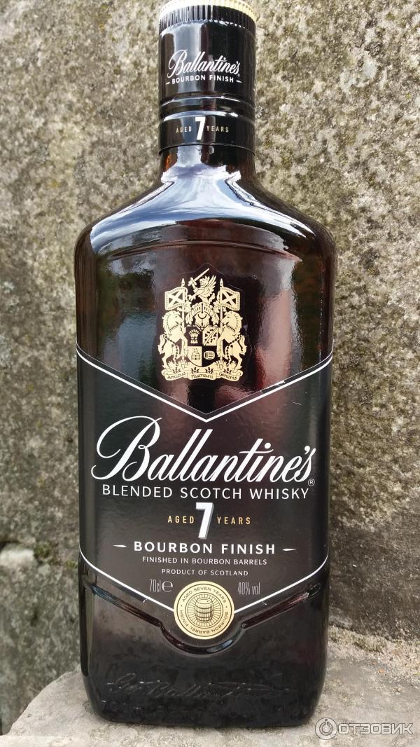 Виски бурбон финиш. Ballantines 7 Bourbon finish. Ballantines Bourbon finish. Балантайс темная бутылка. Баллантайнс Бурбон вкус.