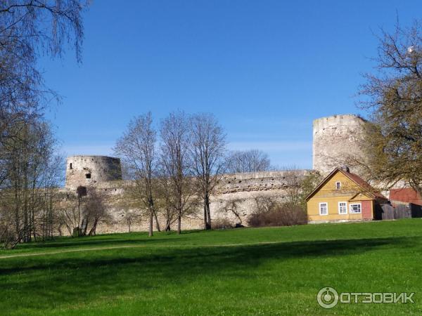 Поселок Старый Изборск (Россия, Псковская область) фото