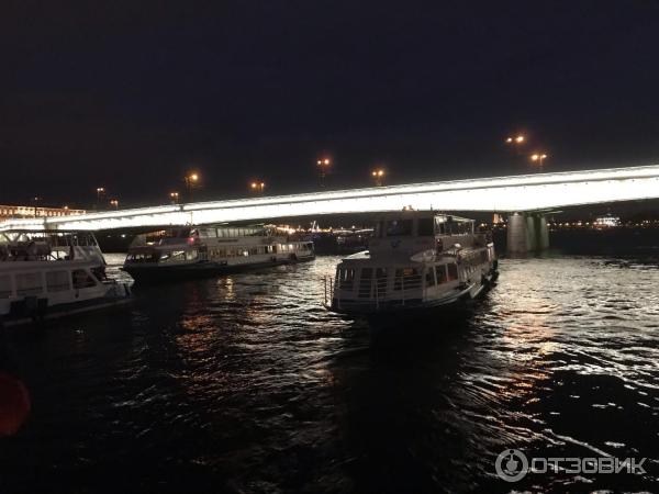 Музыкальный теплоход Ночной Петербург фото