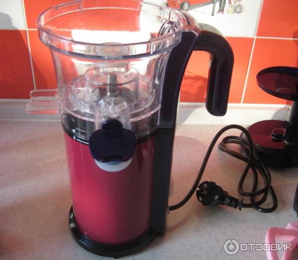 Scarlett sc je50s34. Scarlett SC- je50s41. Соковыжималка Scarlett SC-je50s41. Скарлет соковыжималка SC je50s41 видеообзор. Насадка для сорбета соковыжималка.