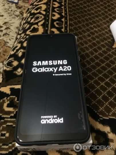 Смартфон Samsung Galaxy А20 фото