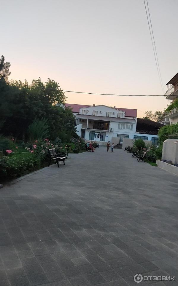 Центральная аллея