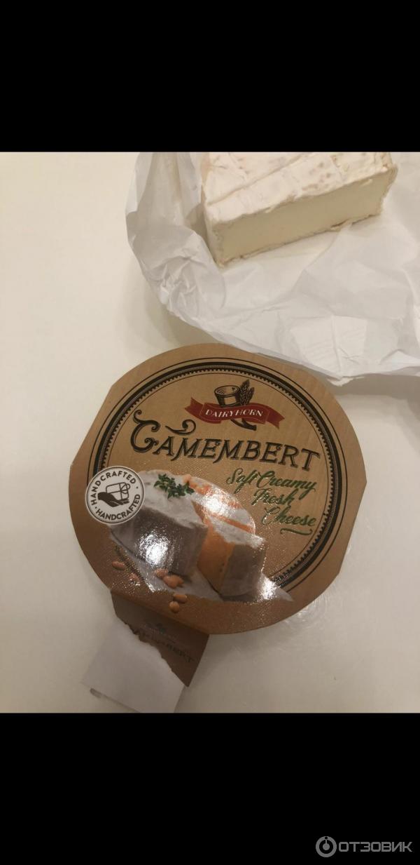 Сыр сливочный с белой плесенью DairyHorn Camembert фото