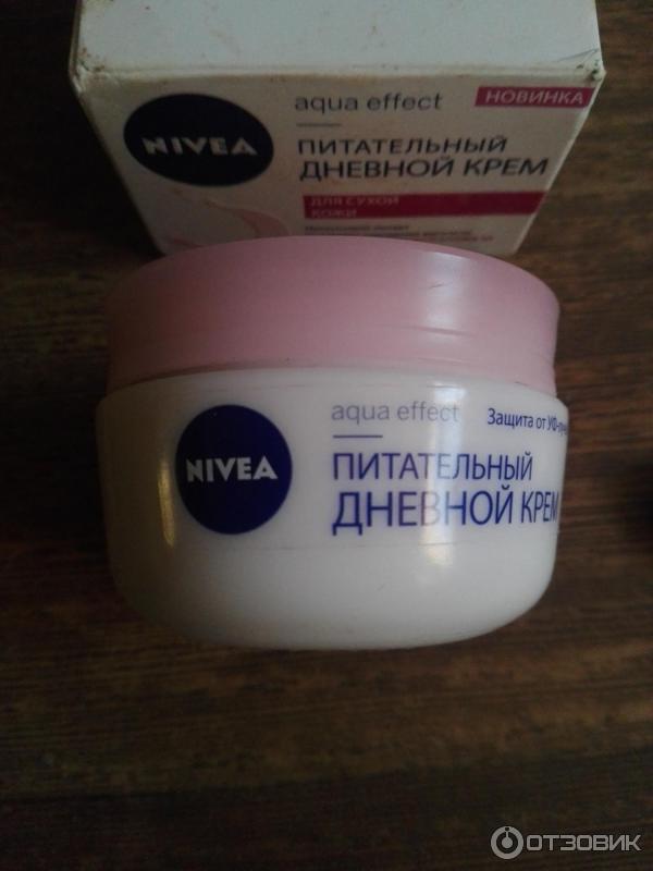 Дневной крем для лица Nivea Aqua Effect Питательный для сухой кожи фото