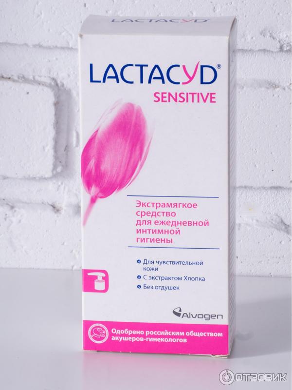 Гель для интимной гигиены Lactacyd Sensitive фото