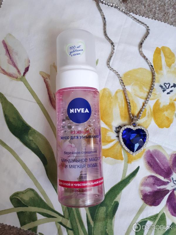 Нежный мусс для умывания Nivea для сухой и чувствительной кожи фото