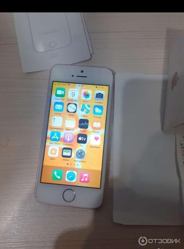 Смартфон Apple iPhone SE 2020 фото