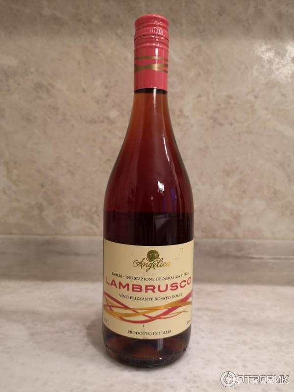 Розовое игристое вино Casa Bella Angelica Lambrusco Rosato Dolce фото