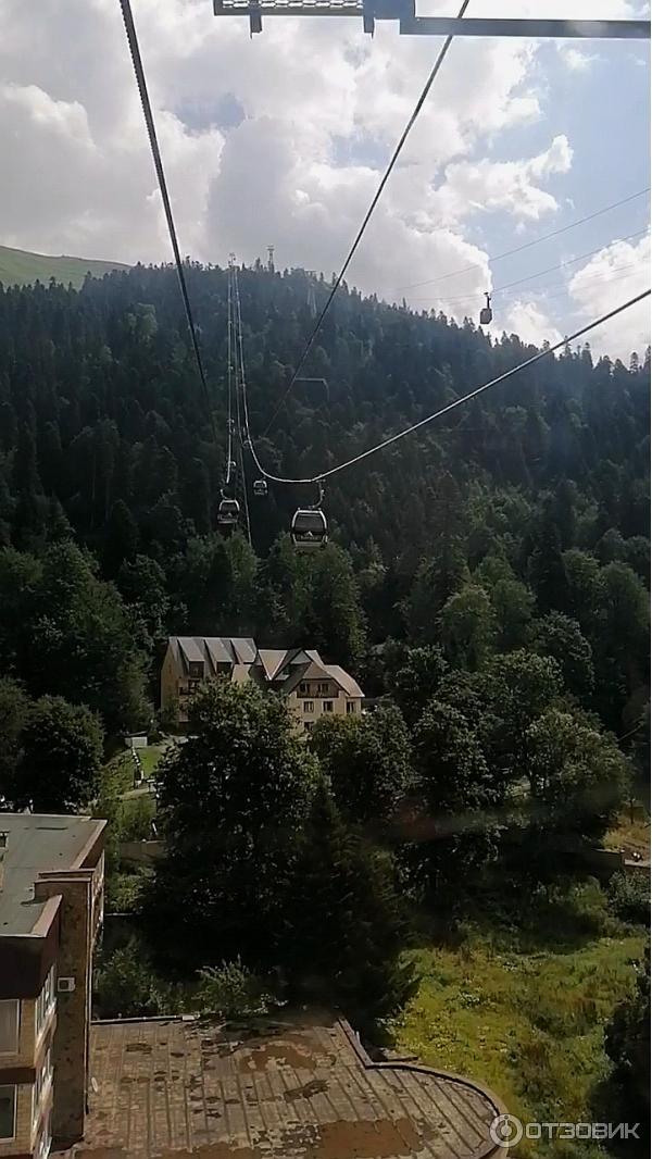 Канатная дорога в пос. Домбай (Россия, Карачаево-Черкессия) фото