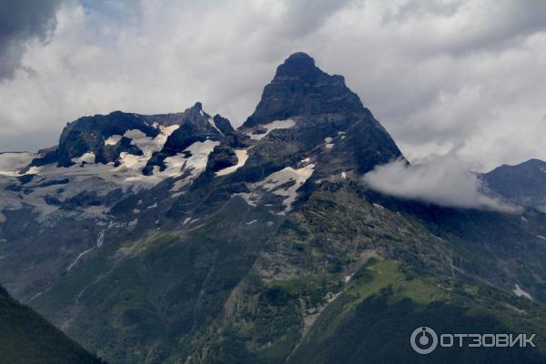 Канатная дорога в пос. Домбай (Россия, Карачаево-Черкессия) фото