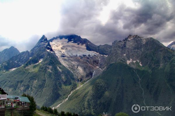 Канатная дорога в пос. Домбай (Россия, Карачаево-Черкессия) фото