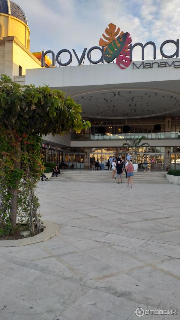 Nova mall сиде. Новомол манавгат. Новомол турция. Новамолл магазины в новомолл. Новомол сиде турция.