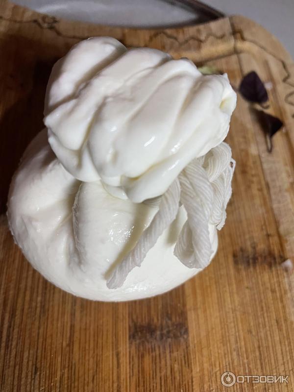 Сыр мягкий Сыроварня Волжанка Burrata фото