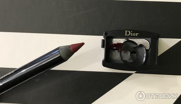 Карандаш для губ Christian Dior Crayon Contour Levres фото