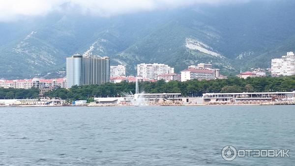 Морские прогулки на теплоходе Саламандра (Россия, Геленджик) фото