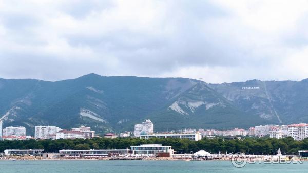 Морские прогулки на теплоходе Саламандра (Россия, Геленджик) фото